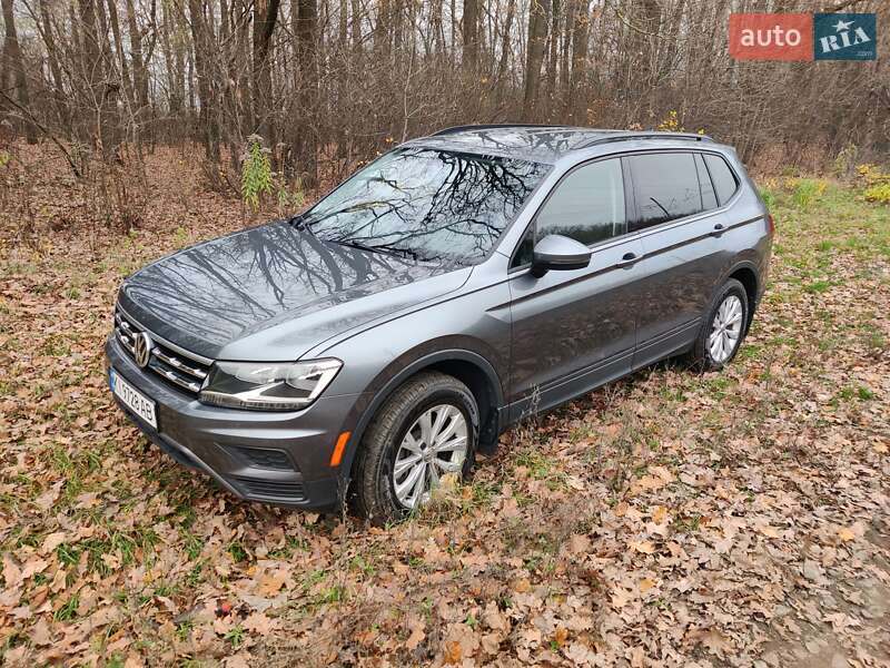 Внедорожник / Кроссовер Volkswagen Tiguan 2021 в Киеве