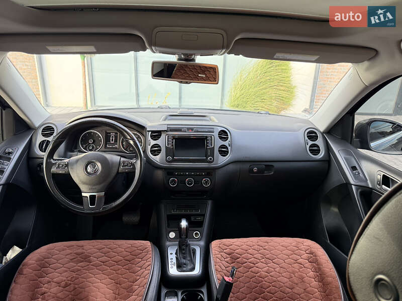 Внедорожник / Кроссовер Volkswagen Tiguan 2015 в Тернополе