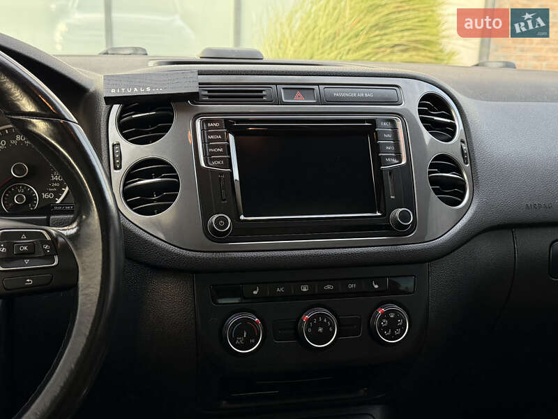 Внедорожник / Кроссовер Volkswagen Tiguan 2015 в Тернополе