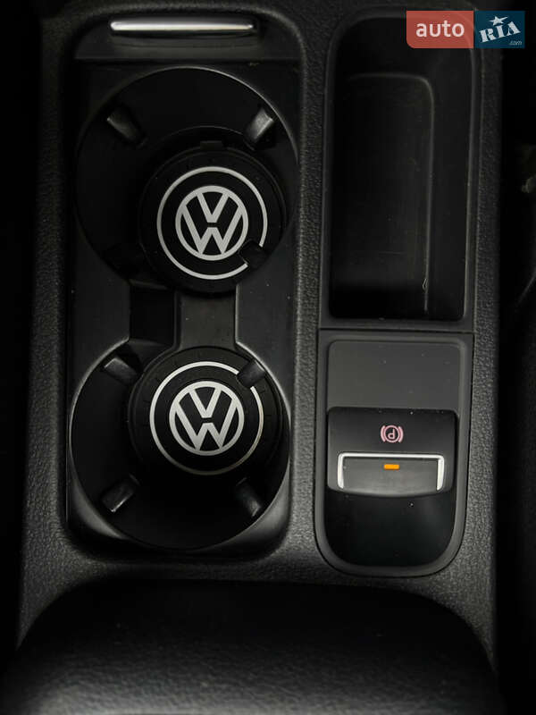 Внедорожник / Кроссовер Volkswagen Tiguan 2016 в Киеве