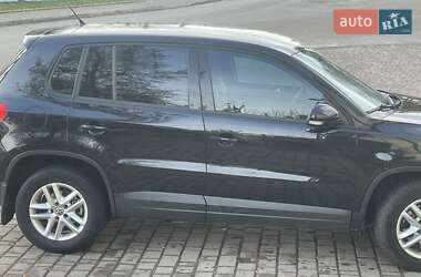 Внедорожник / Кроссовер Volkswagen Tiguan 2010 в Городенке