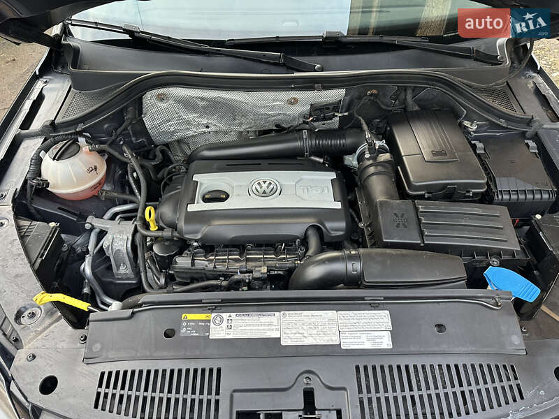 Позашляховик / Кросовер Volkswagen Tiguan 2016 в Києві фото 31 Позашляховик / Кросовер Volkswagen Tiguan 2016 в Києві