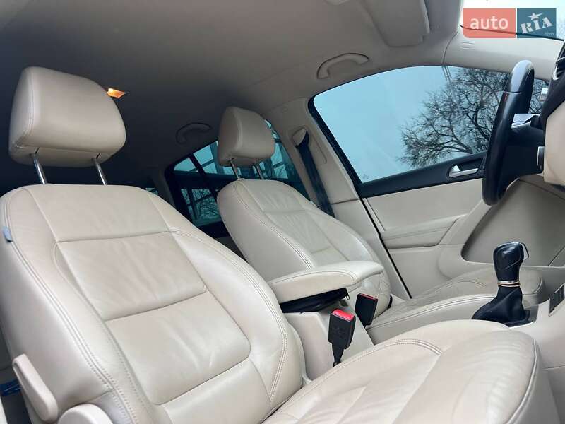 Позашляховик / Кросовер Volkswagen Tiguan 2011 в Івано-Франківську фото 15 Позашляховик / Кросовер Volkswagen Tiguan 2011 в Івано-Франківську