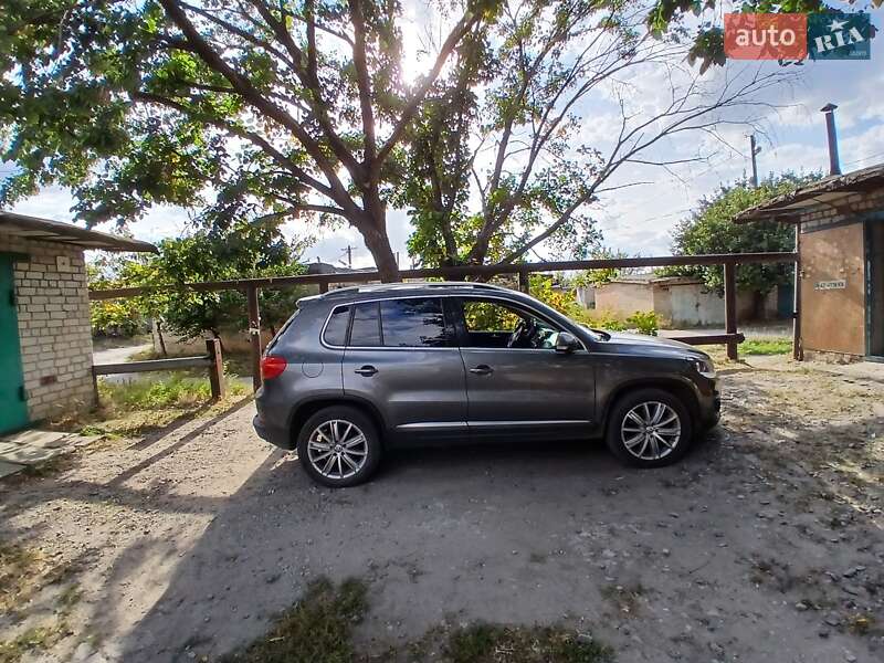Внедорожник / Кроссовер Volkswagen Tiguan 2014 в Павлограде фото 15 Внедорожник / Кроссовер Volkswagen Tiguan 2014 в Павлограде