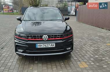 Позашляховик / Кросовер Volkswagen Tiguan 2021 в Одесі
