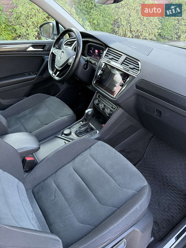 Внедорожник / Кроссовер Volkswagen Tiguan 2019 в Киеве