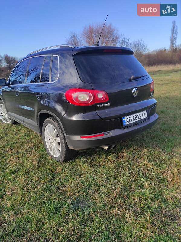 Внедорожник / Кроссовер Volkswagen Tiguan 2011 в Ильинцах