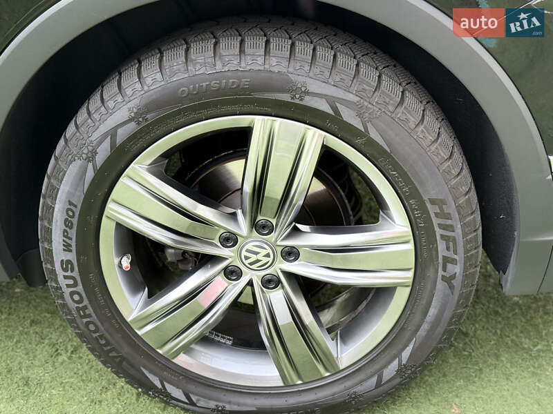 Внедорожник / Кроссовер Volkswagen Tiguan 2019 в Одессе