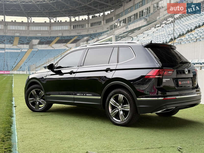 Внедорожник / Кроссовер Volkswagen Tiguan 2019 в Одессе