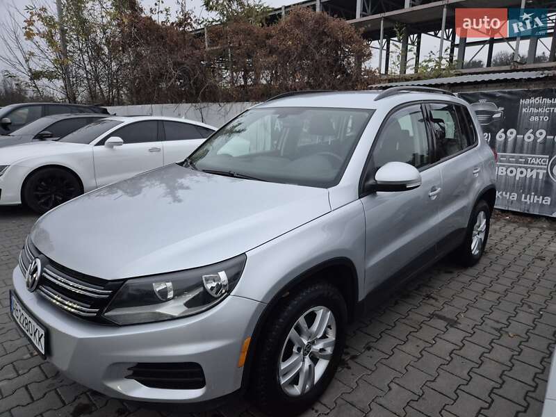 Внедорожник / Кроссовер Volkswagen Tiguan 2016 в Виннице