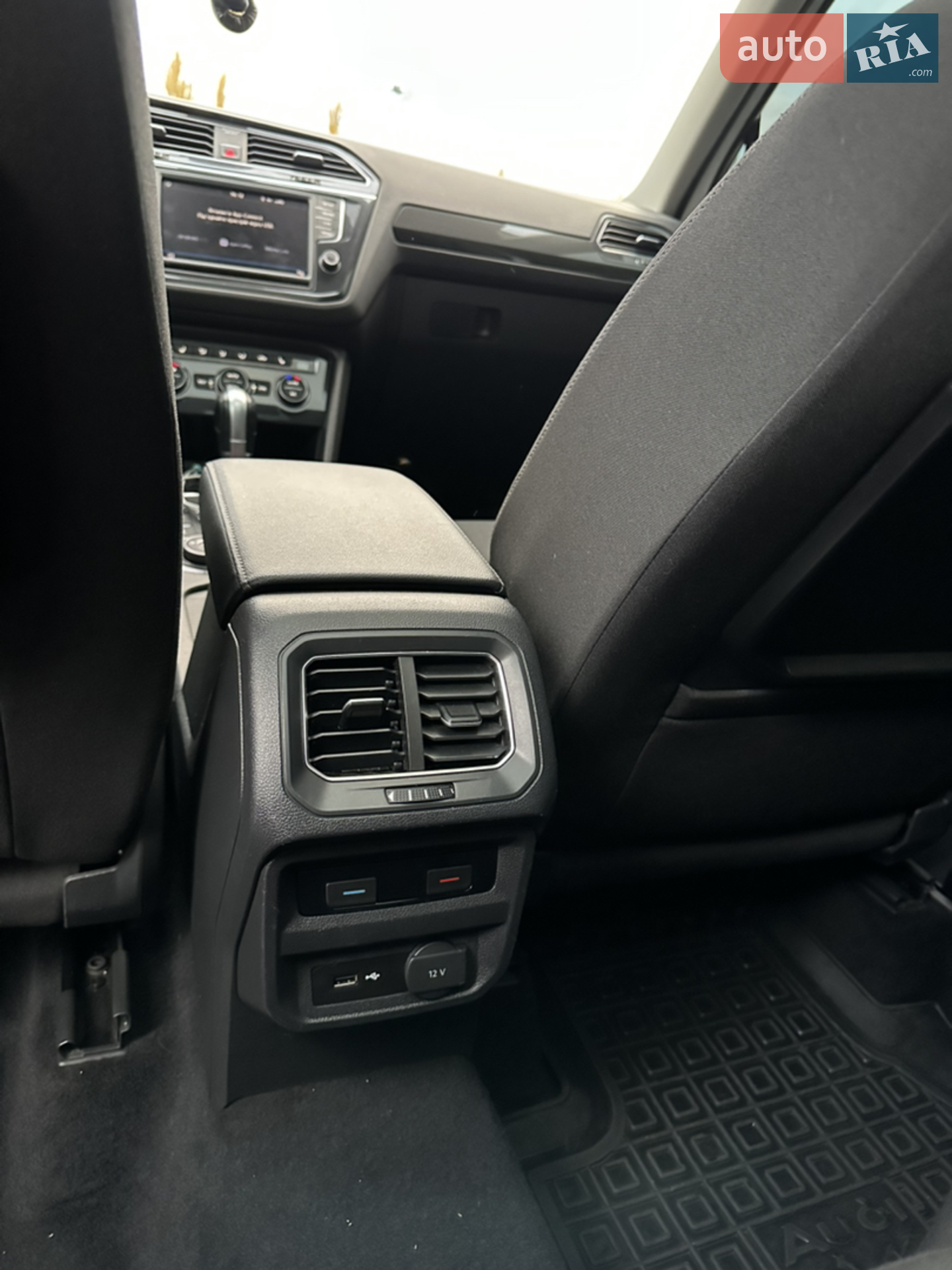 2016 Volkswagen Tiguan - мініатюра 17