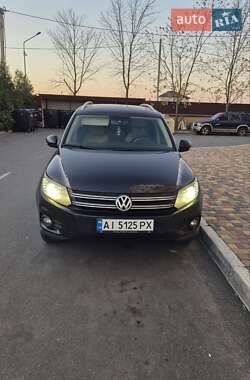 Внедорожник / Кроссовер Volkswagen Tiguan 2012 в Киеве