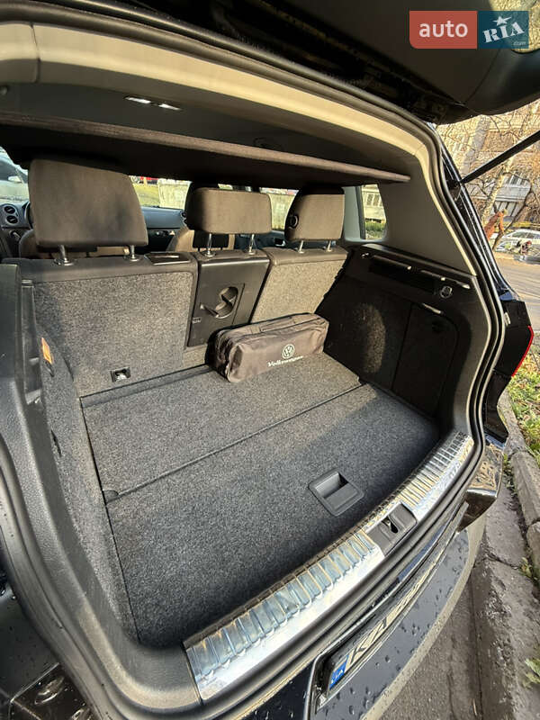 Внедорожник / Кроссовер Volkswagen Tiguan 2017 в Киеве фото 14 Внедорожник / Кроссовер Volkswagen Tiguan 2017 в Киеве