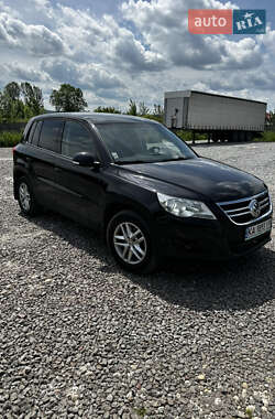 Позашляховик / Кросовер Volkswagen Tiguan 2010 в Новому Розділі