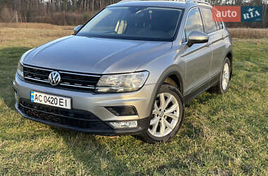 Позашляховик / Кросовер Volkswagen Tiguan 2016 в Луцьку