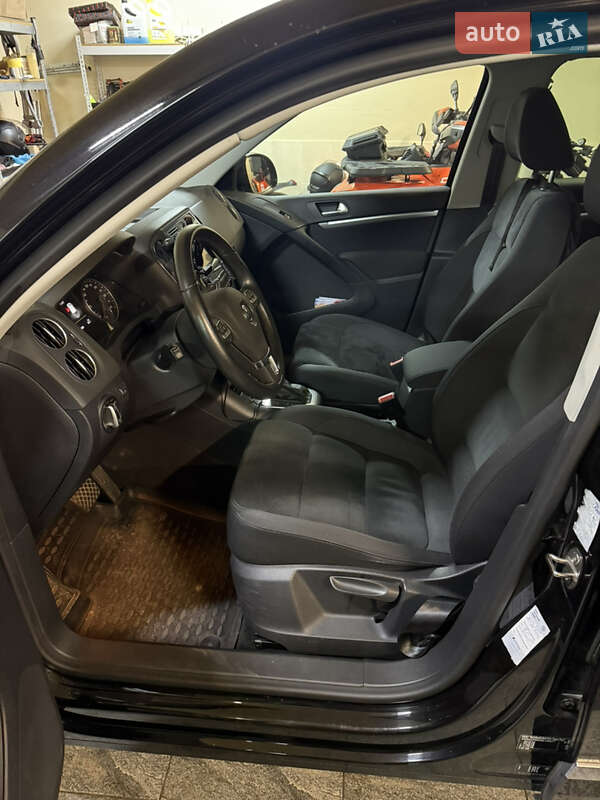 Внедорожник / Кроссовер Volkswagen Tiguan 2016 в Киеве
