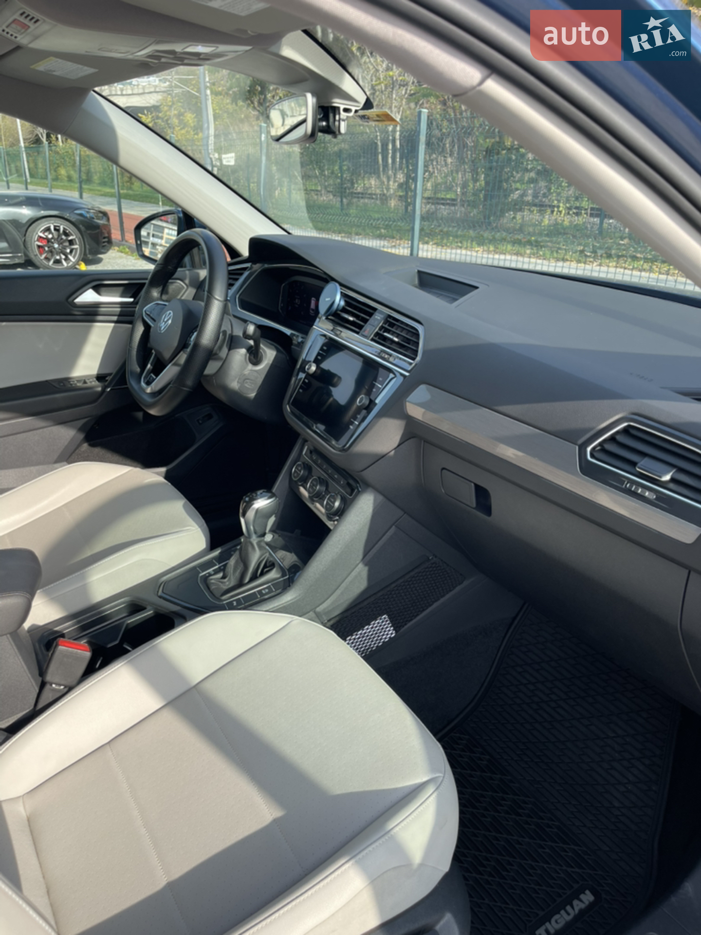 2020 Volkswagen Tiguan - мініатюра 18