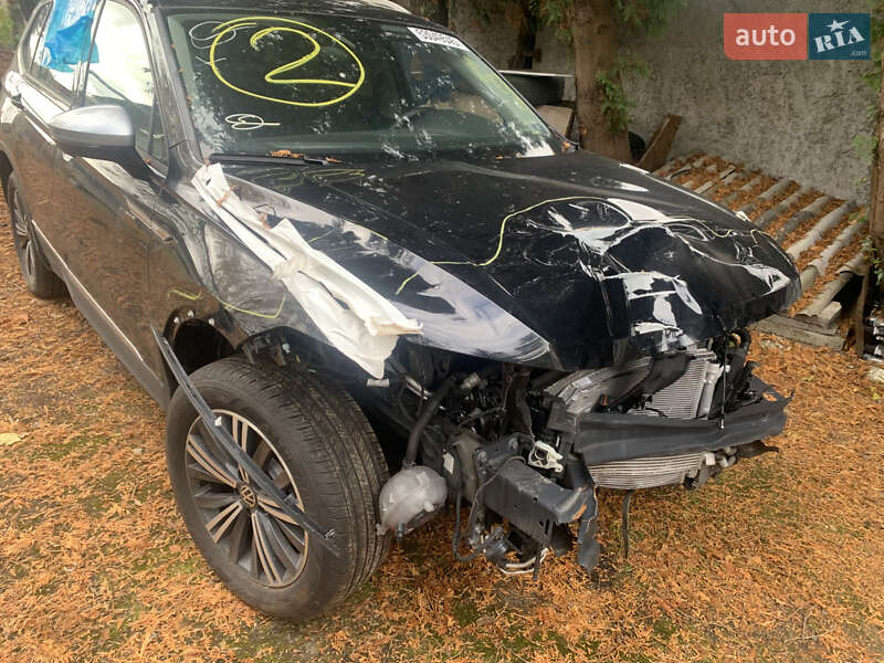 Внедорожник / Кроссовер Volkswagen Tiguan 2024 в Самборе