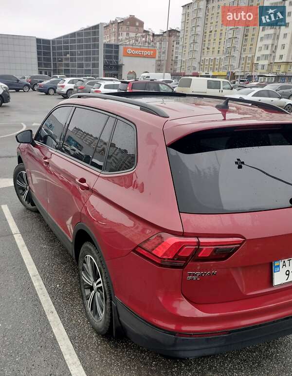 Внедорожник / Кроссовер Volkswagen Tiguan 2018 в Ивано-Франковске