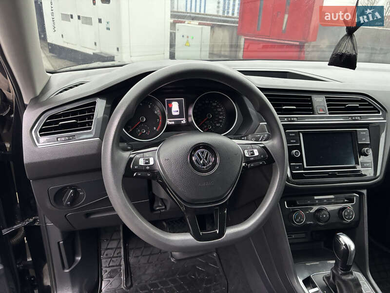 Внедорожник / Кроссовер Volkswagen Tiguan 2019 в Киеве