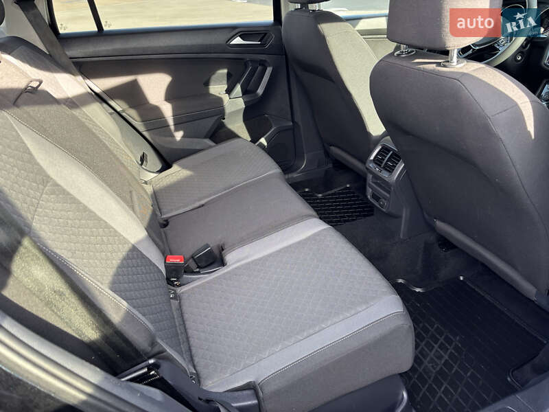 Внедорожник / Кроссовер Volkswagen Tiguan 2019 в Киеве