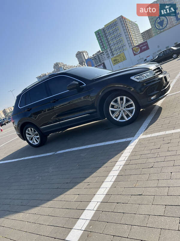 Внедорожник / Кроссовер Volkswagen Tiguan 2019 в Одессе