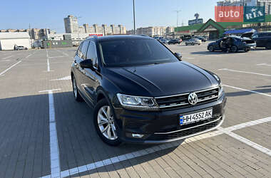 Позашляховик / Кросовер Volkswagen Tiguan 2019 в Одесі