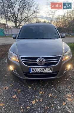 Внедорожник / Кроссовер Volkswagen Tiguan 2008 в Балаклее