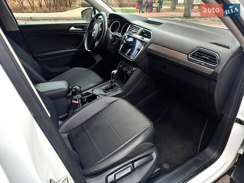 Внедорожник / Кроссовер Volkswagen Tiguan 2018 в Горишних Плавнях