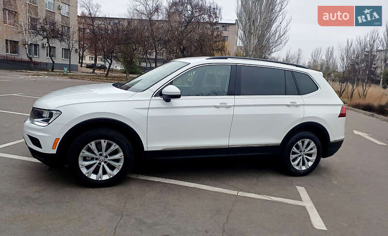 Внедорожник / Кроссовер Volkswagen Tiguan 2018 в Горишних Плавнях