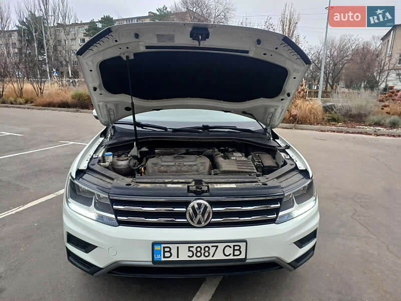 Внедорожник / Кроссовер Volkswagen Tiguan 2018 в Горишних Плавнях