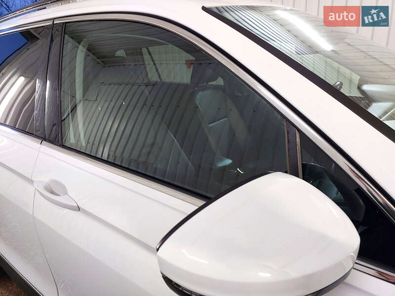 Внедорожник / Кроссовер Volkswagen Tiguan 2018 в Горишних Плавнях