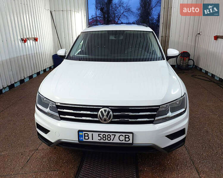 Внедорожник / Кроссовер Volkswagen Tiguan 2018 в Горишних Плавнях