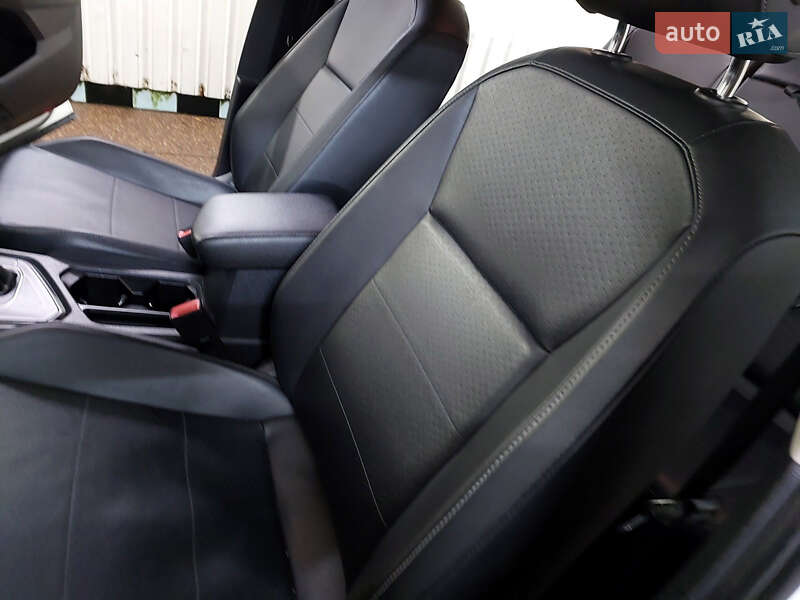 Внедорожник / Кроссовер Volkswagen Tiguan 2018 в Горишних Плавнях