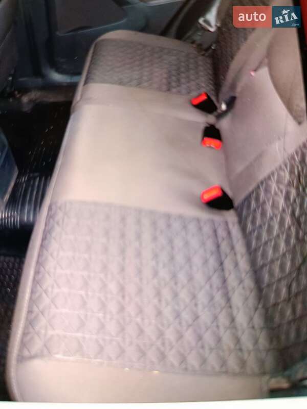 Внедорожник / Кроссовер Volkswagen Tiguan 2011 в Рахове