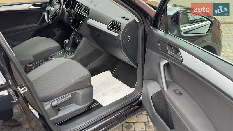 Внедорожник / Кроссовер Volkswagen Tiguan 2018 в Сваляве фото 36 Внедорожник / Кроссовер Volkswagen Tiguan 2018 в Сваляве
