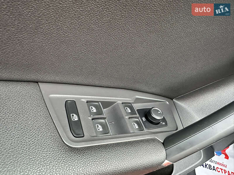 Внедорожник / Кроссовер Volkswagen Tiguan 2017 в Хмельницком фото 15 Внедорожник / Кроссовер Volkswagen Tiguan 2017 в Хмельницком