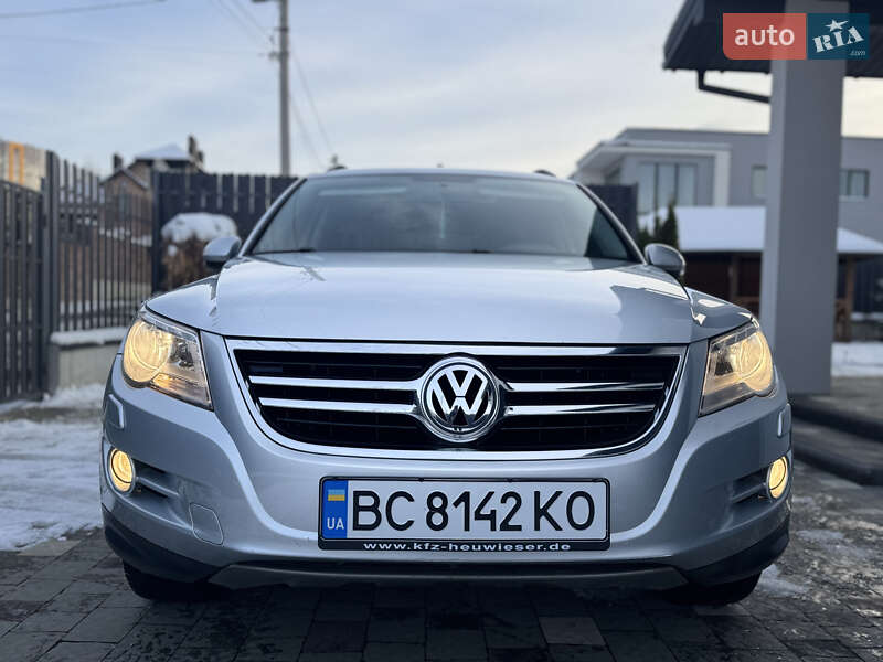 Внедорожник / Кроссовер Volkswagen Tiguan 2010 в Львове