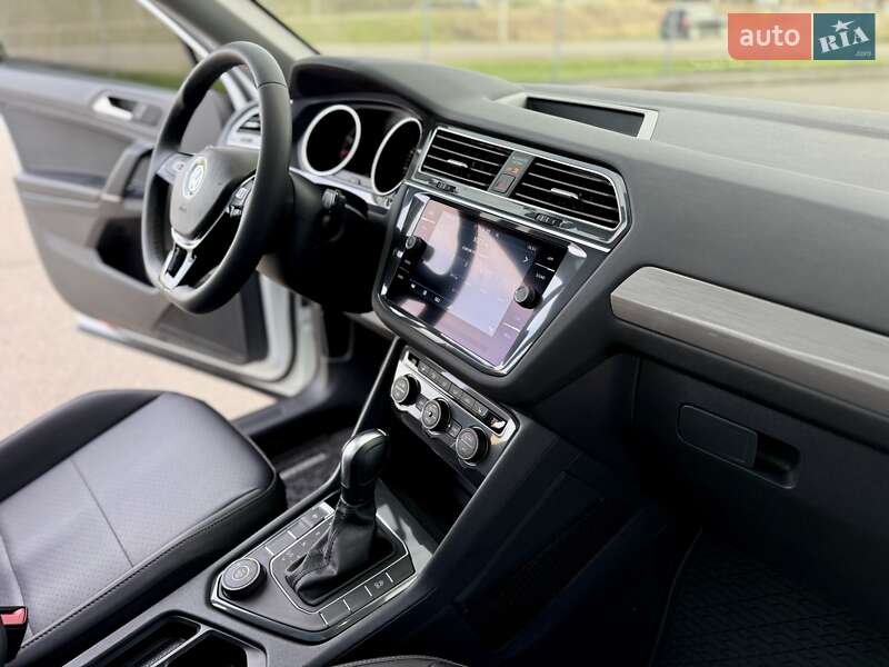 Внедорожник / Кроссовер Volkswagen Tiguan 2021 в Днепре