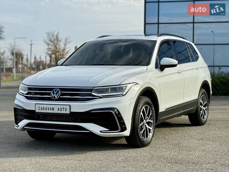 Внедорожник / Кроссовер Volkswagen Tiguan 2021 в Днепре