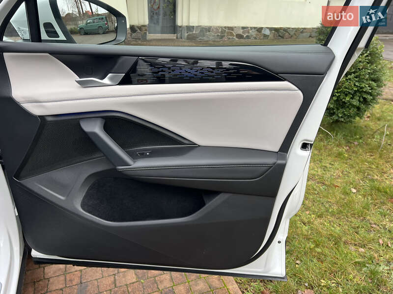 Внедорожник / Кроссовер Volkswagen Tiguan 2024 в Киеве