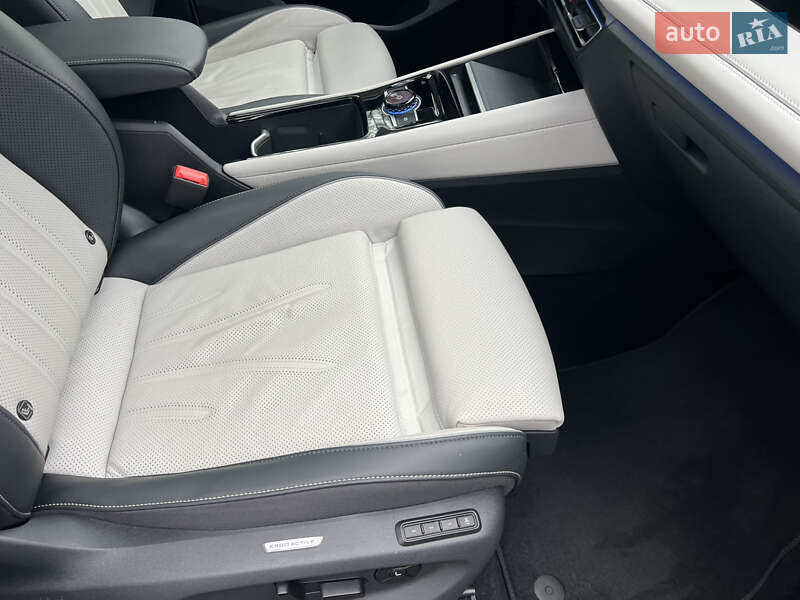 Внедорожник / Кроссовер Volkswagen Tiguan 2024 в Киеве