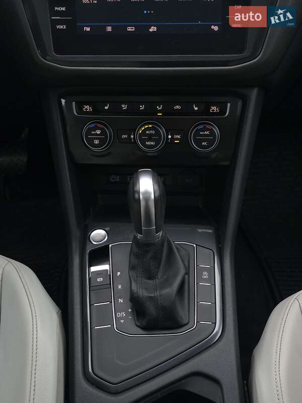 Внедорожник / Кроссовер Volkswagen Tiguan 2017 в Запорожье