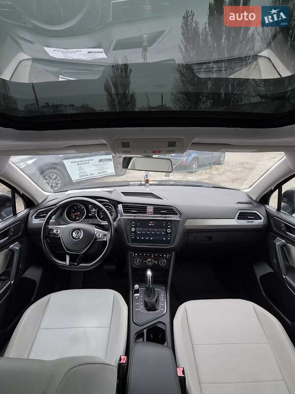 Внедорожник / Кроссовер Volkswagen Tiguan 2017 в Запорожье
