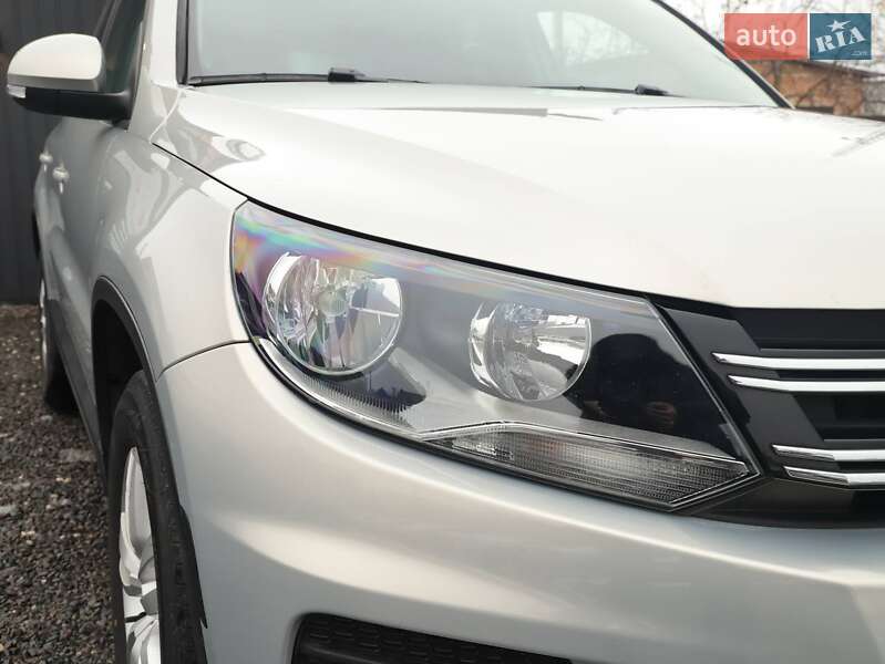 Внедорожник / Кроссовер Volkswagen Tiguan 2012 в Кременце