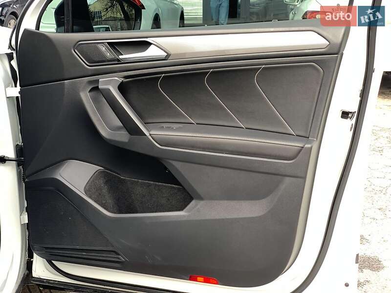 Внедорожник / Кроссовер Volkswagen Tiguan 2023 в Виннице