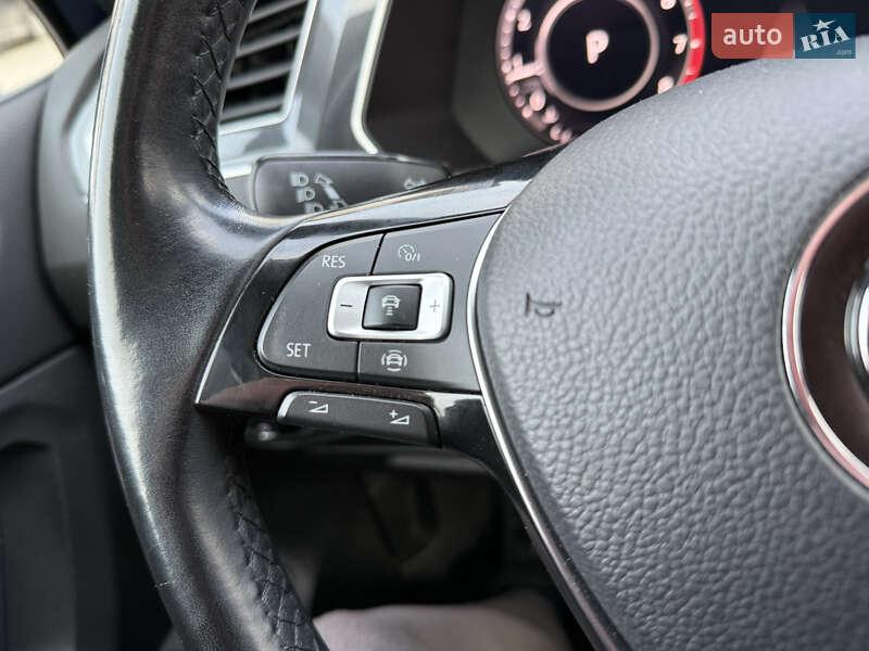 Внедорожник / Кроссовер Volkswagen Tiguan 2018 в Киеве