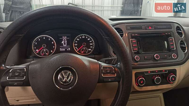 Внедорожник / Кроссовер Volkswagen Tiguan 2011 в Днепре
