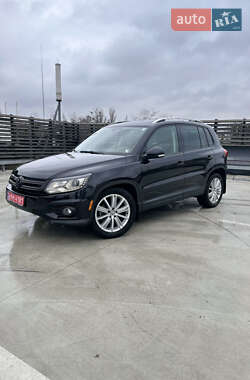Внедорожник / Кроссовер Volkswagen Tiguan 2016 в Киеве