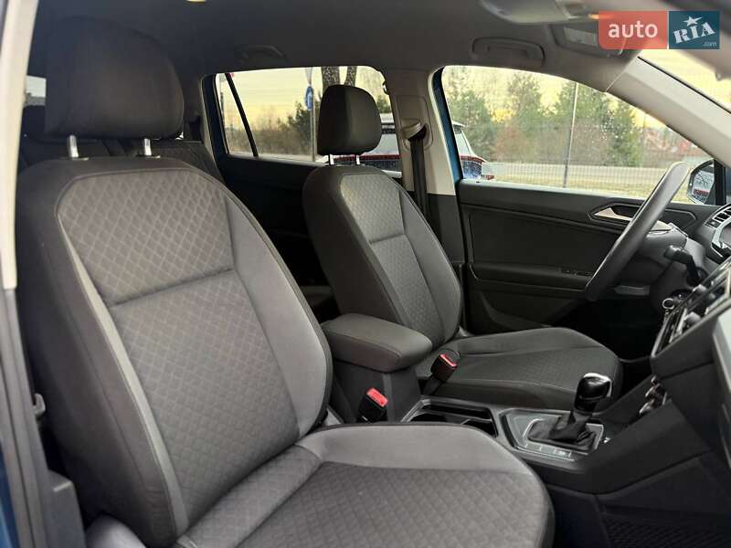 Внедорожник / Кроссовер Volkswagen Tiguan 2018 в Львове